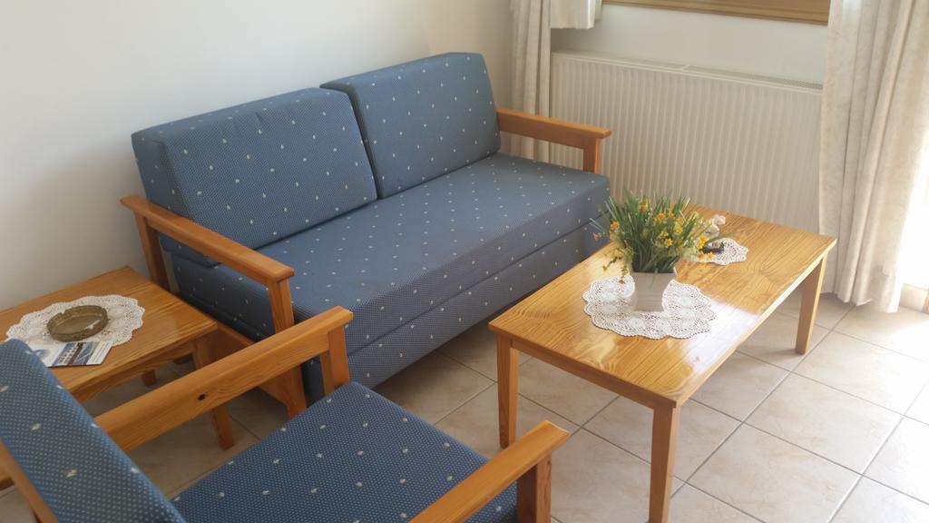 Pissouriana Hotel Apartments Zewnętrze zdjęcie