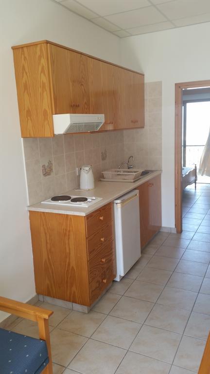 Pissouriana Hotel Apartments Zewnętrze zdjęcie