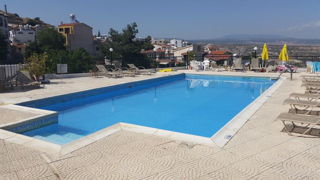 Pissouriana Hotel Apartments Zewnętrze zdjęcie