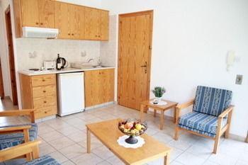 Pissouriana Hotel Apartments Zewnętrze zdjęcie